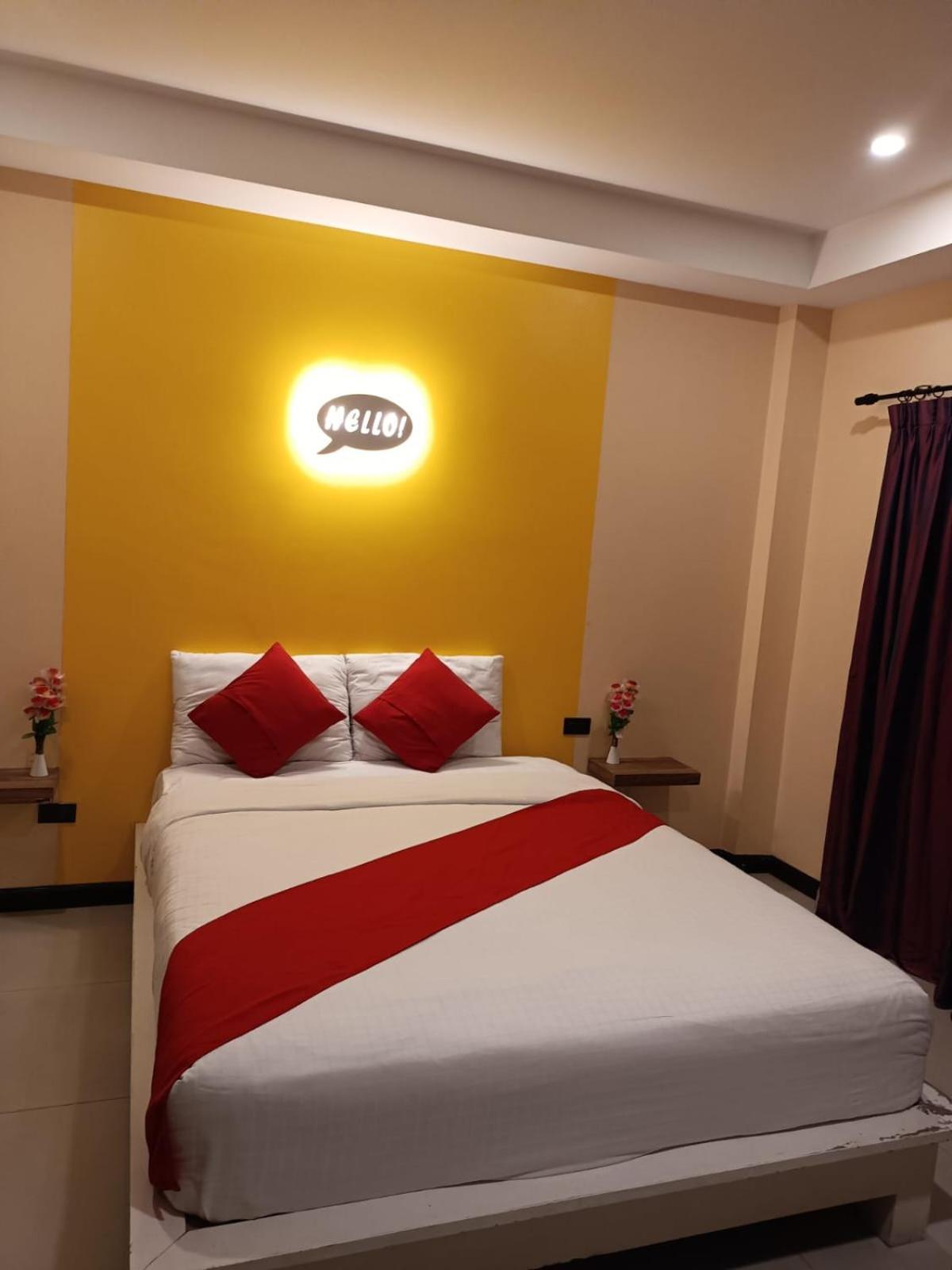 Aura Inn Rooms Патая Екстериор снимка
