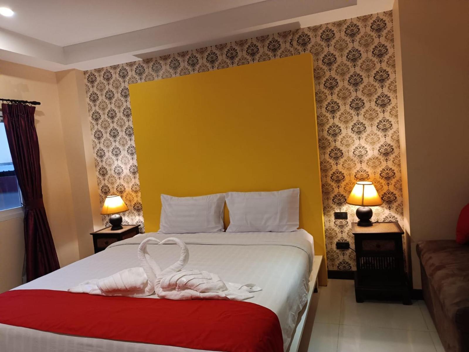 Aura Inn Rooms Патая Екстериор снимка